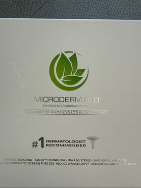 Microderm GLO Diamond Microdermabrasion Kit - Green